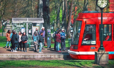 Portland Streetcar by Ian Sane